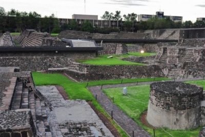 cómo era la economía de los mexicas